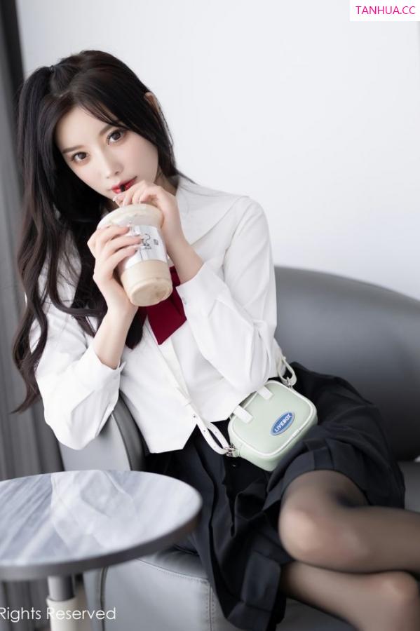 杨晨晨 sugar小甜心CC [XiuRen]高清写真图 2022.11.08 No.5823 杨晨晨Yome第14张图片